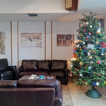 Hotel Wolfe Island Marysville Bagian luar foto