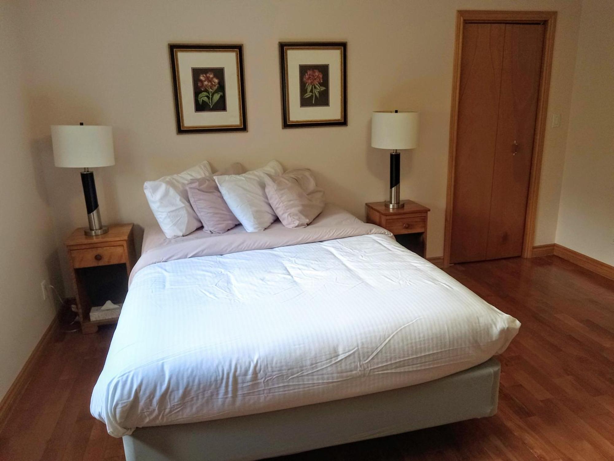 Hotel Wolfe Island Marysville Bagian luar foto
