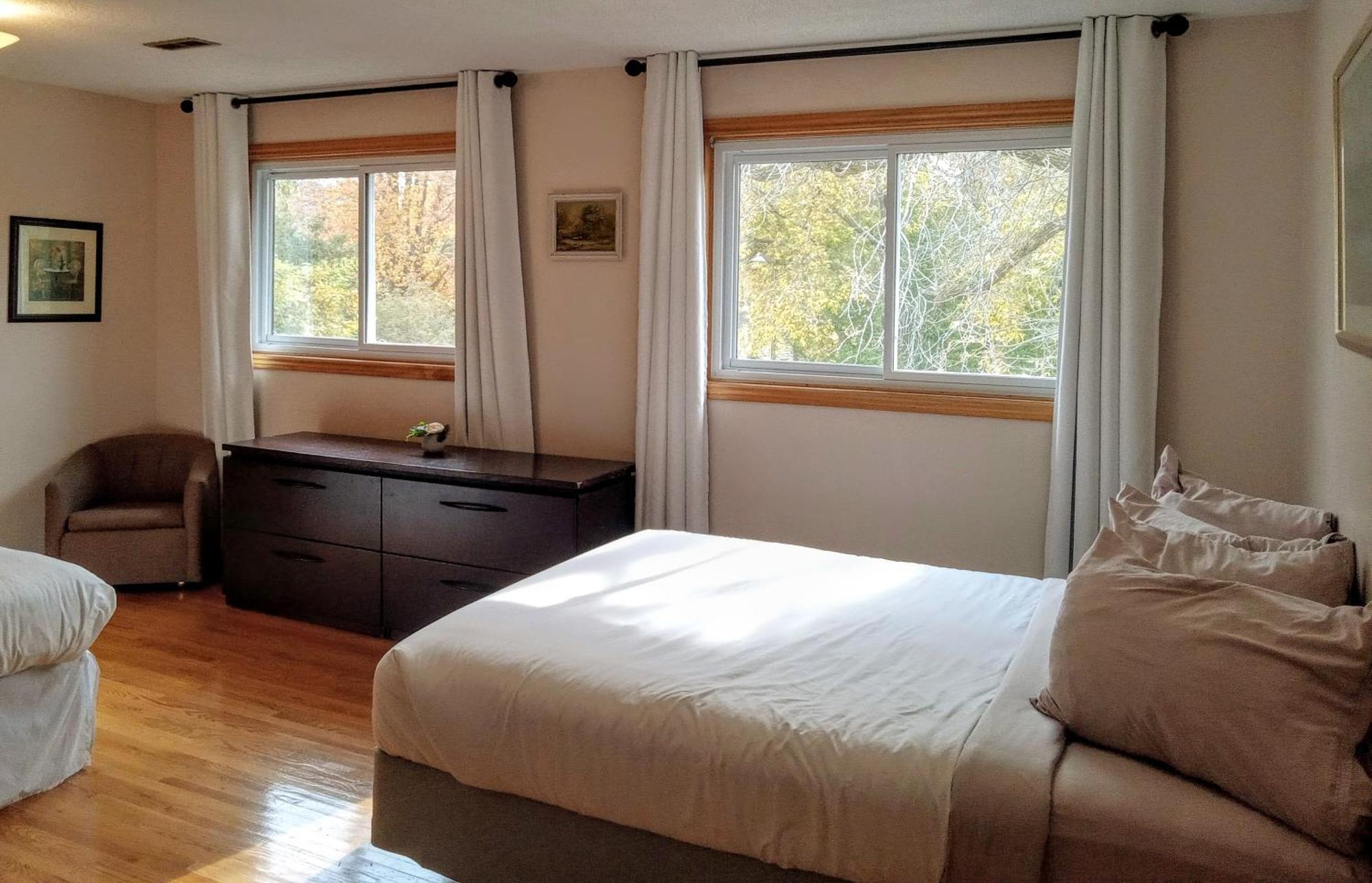 Hotel Wolfe Island Marysville Bagian luar foto